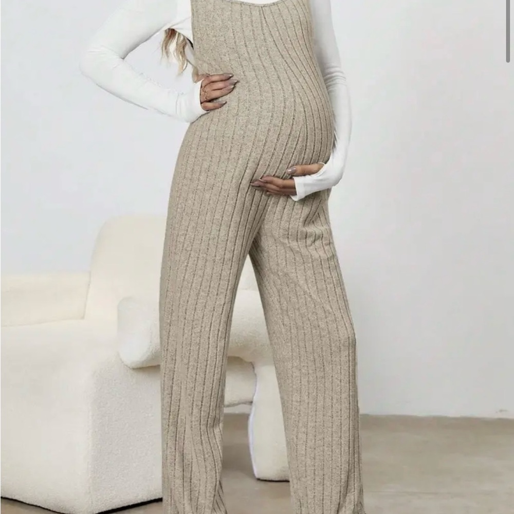 Cream Knit High-Waisted Jumpsuit with Wide-Leg Design